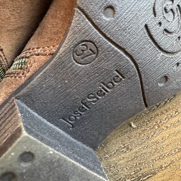 Josef Seibel US Size 6-6.5 EU 37 Daphne 09 Suede Ankle Boot Zip Side Block Heel - Picture 10 of 16